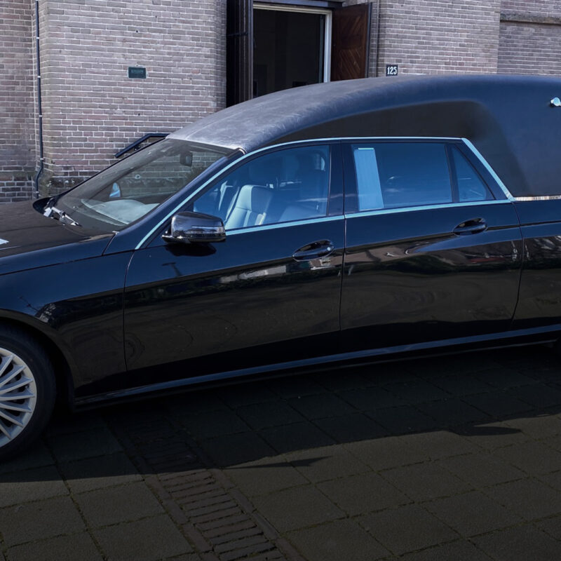 rouwstoet-verkeerregels-uitvaartverzorging-header6